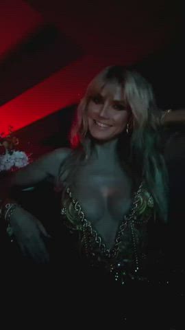 big tits blonde celebrity cleavage heidi klum model natural tits clip