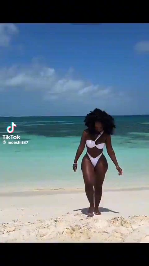 ass beautiful bikini chocolate fine clip