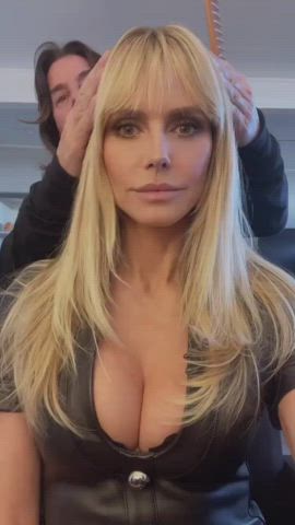 big tits blonde celebrity cleavage heidi klum model clip