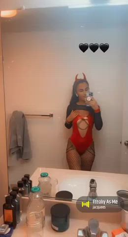 ass boobs costume tik-tok twerking clip