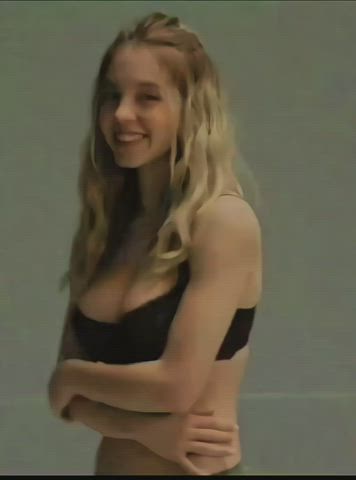 big tits celebrity sydney sweeney clip