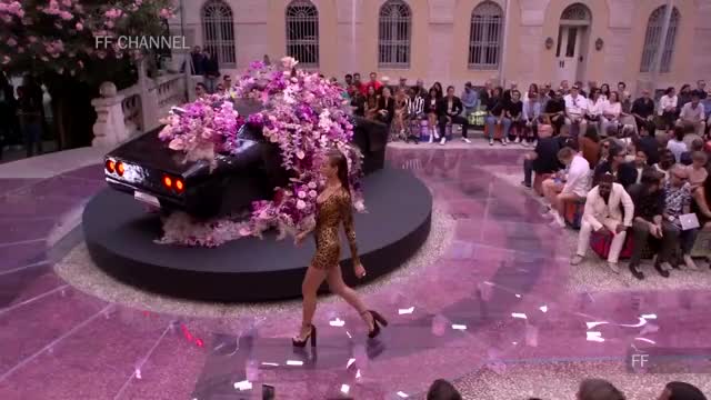 Irina Shayk Versace | Spring Summer 2020 Full Show | Menswear