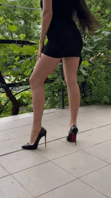 goddess heels high heels legs long legs outdoor petite sexy tease teasing clip