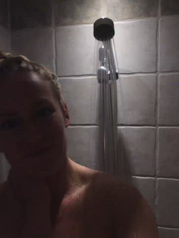 Amateur Boobs Naked Shower clip