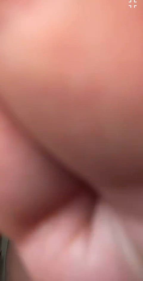 Little nip slip (f)
