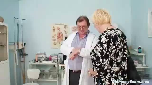 Chubby blond mom hairy pussy doctor exam