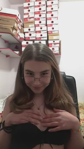 Cute nerdy girl showing off amazing body + full vid in the comments