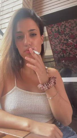 Smoking before going on a date 🚬😚