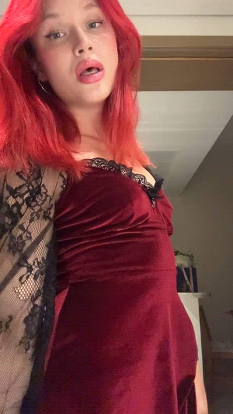 big ass dress girl dick red hair small tits trans trans-big-dick ts-lingerie clip