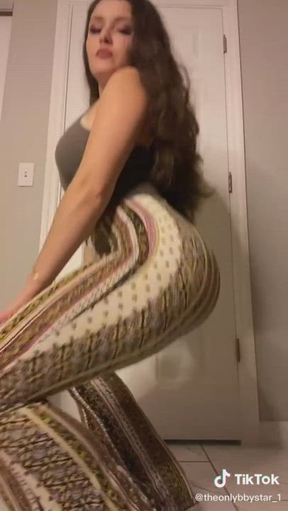 Big Ass Bouncing Latina Thick TikTok clip