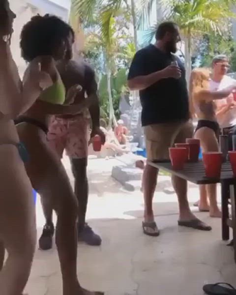 Amateur Ass Big Ass Bikini Dancing Homemade Outdoor Party Public Twerking Porn GIF