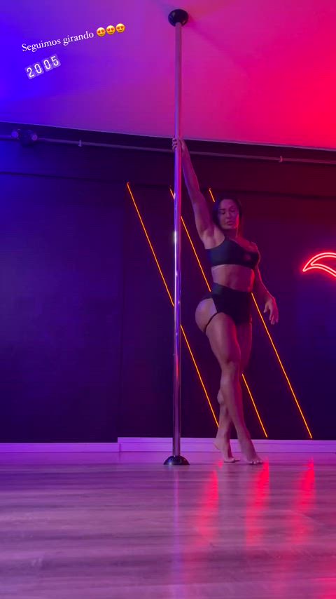 ass big ass big tits brazilian celebrity dancing muscular girl pole dance clip