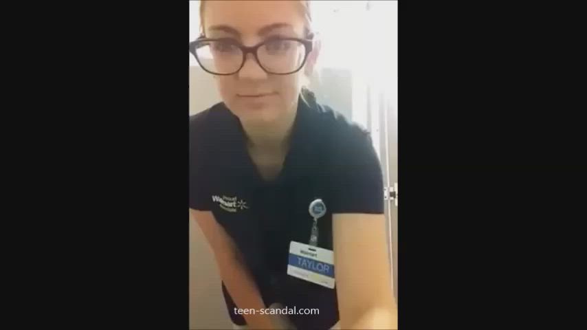 Amateur Big Tits Masturbating Toilet Worker clip