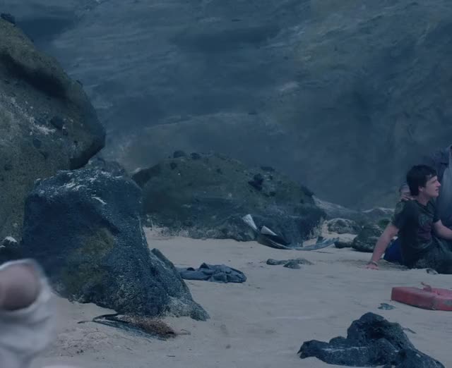 Vanessa Hudgens - Journey 2 The Mysterious Island (2012) - 08 (1)