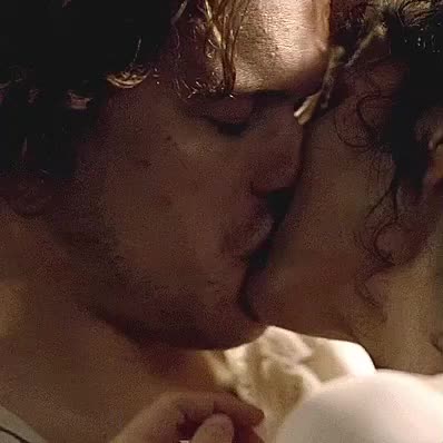 Outlander wedding kiss