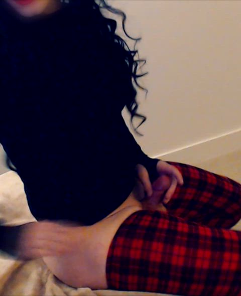 amateur cum cumshot femboy girl dick goth leggings round butt trans trans-women clip