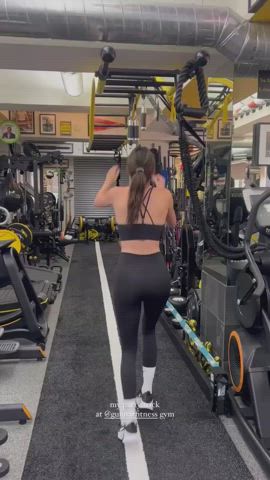 kendall jenner spandex workout clip