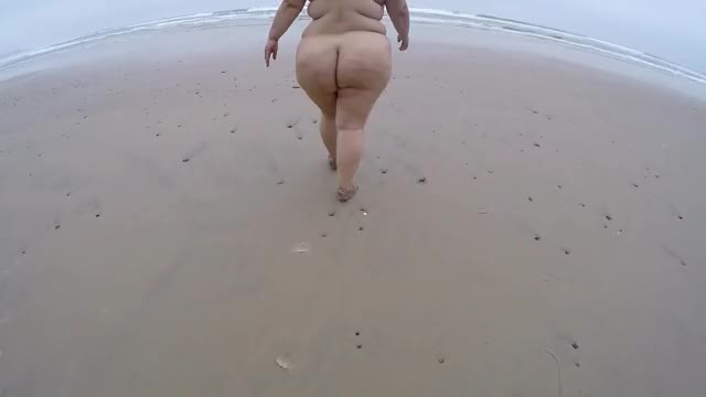 BBW nude beach