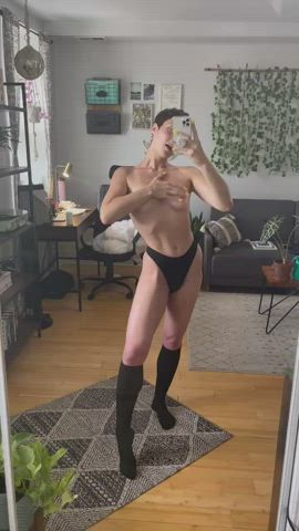 Amateur Muscular Girl Petite Short Hair Skinny Small Tits Tease Titty Drop Topless