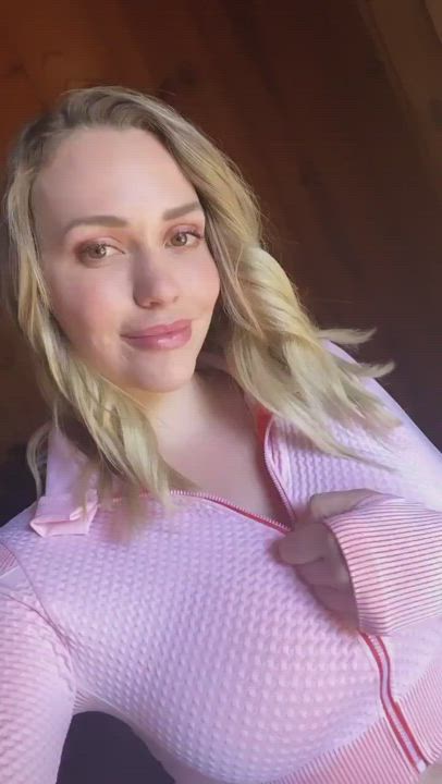 Mia Malkova clip