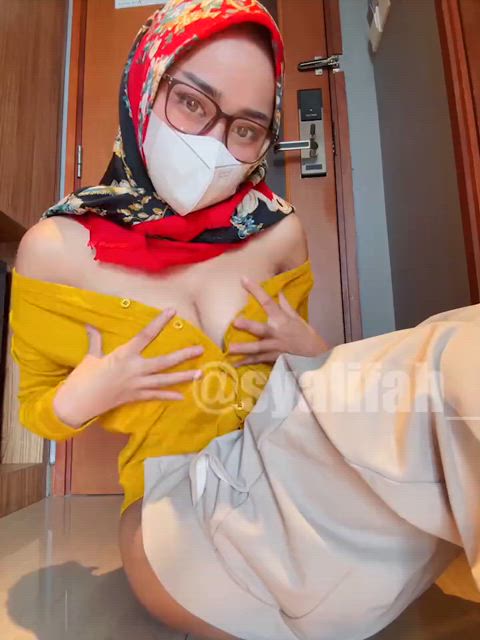 amateur asian hijab indo indonesian malaysian non-nude clip