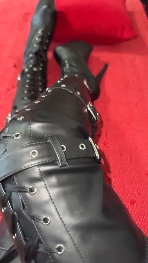 My boots deserve your worship 