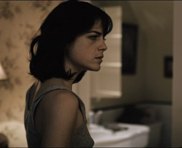 Selma Blair and her stiff little plots in In Their Skin (HD, slow motion)