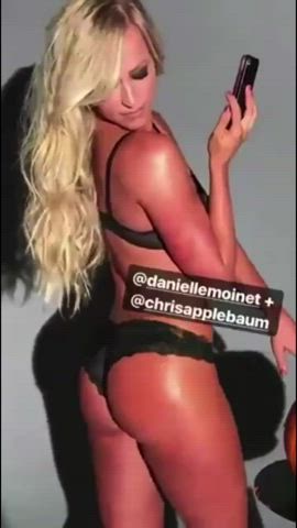 Summer Rae’s Ass = cum target