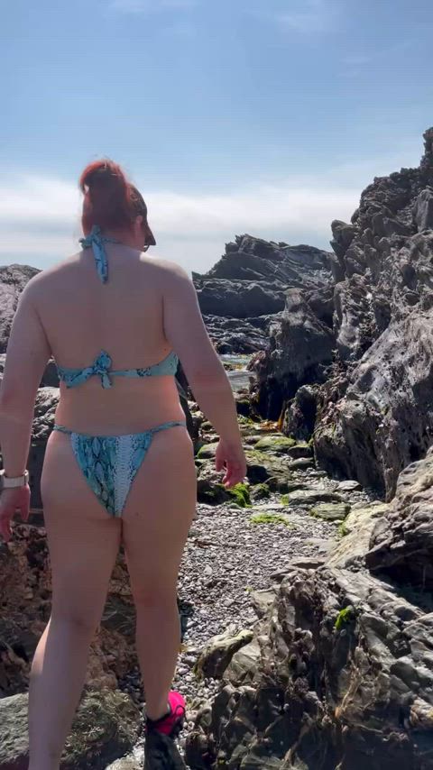 ass bikini booty british chubby curvy milf natural outdoor pale clip
