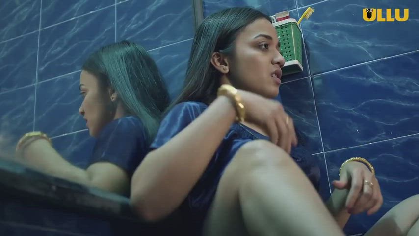 Desi Fingering Indian Masturbating Wife clip