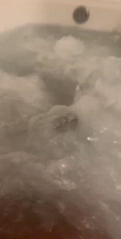 Amateur BBC Bathtub clip