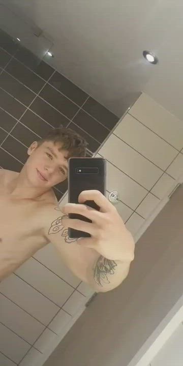 [M24] UK twink. If you like what you see, drop a cheeky comment or message me😁x
