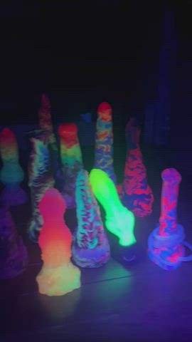 All of my UV reactive toys 🫶🏽