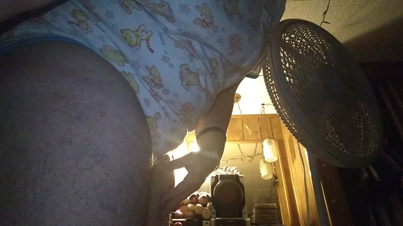 Diaper Fetish Trans Wet clip
