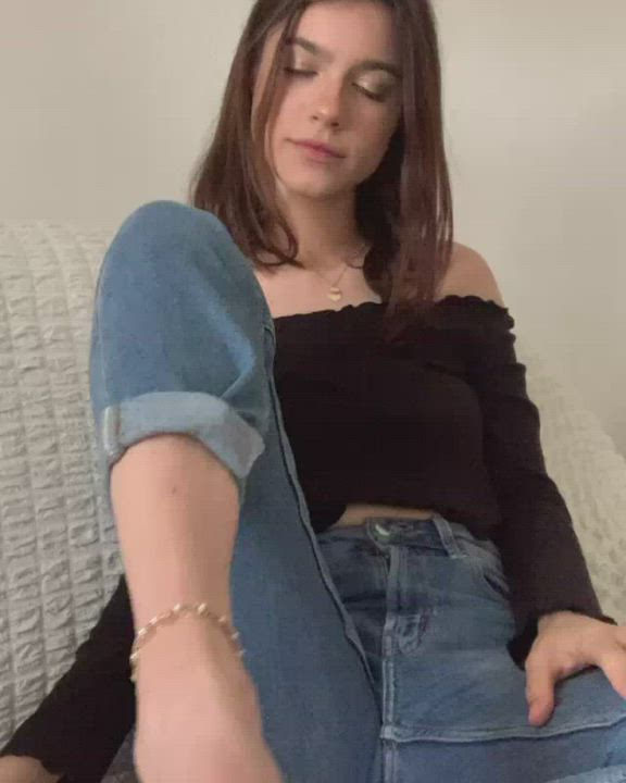 Clothed Feet Teen clip