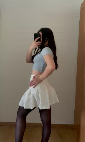 Should I pull up my skirt?
