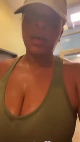 Sweaty ebony milf tits