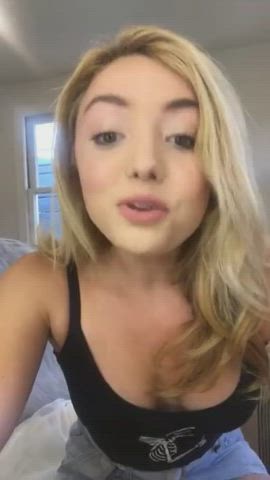 cleavage peyton list sexy clip