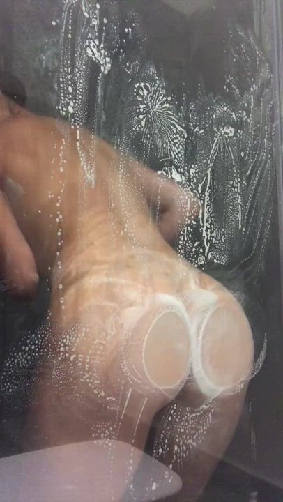 I wanna get wet come to fuck me on my only fans daddy please 🍑🍆💦🔥 (fridafria)