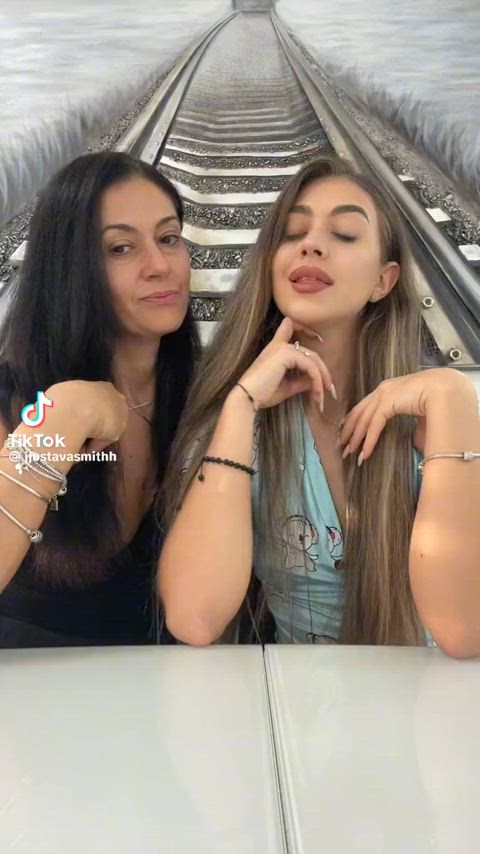 IAmAvaSmith - More tiktok flash vids on my TT likes (juanmomo45)