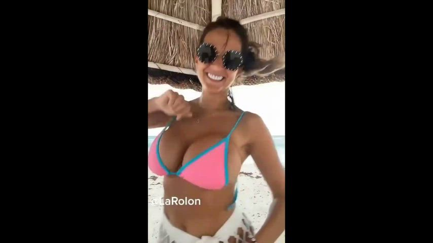 argentinian celebrity huge tits clip