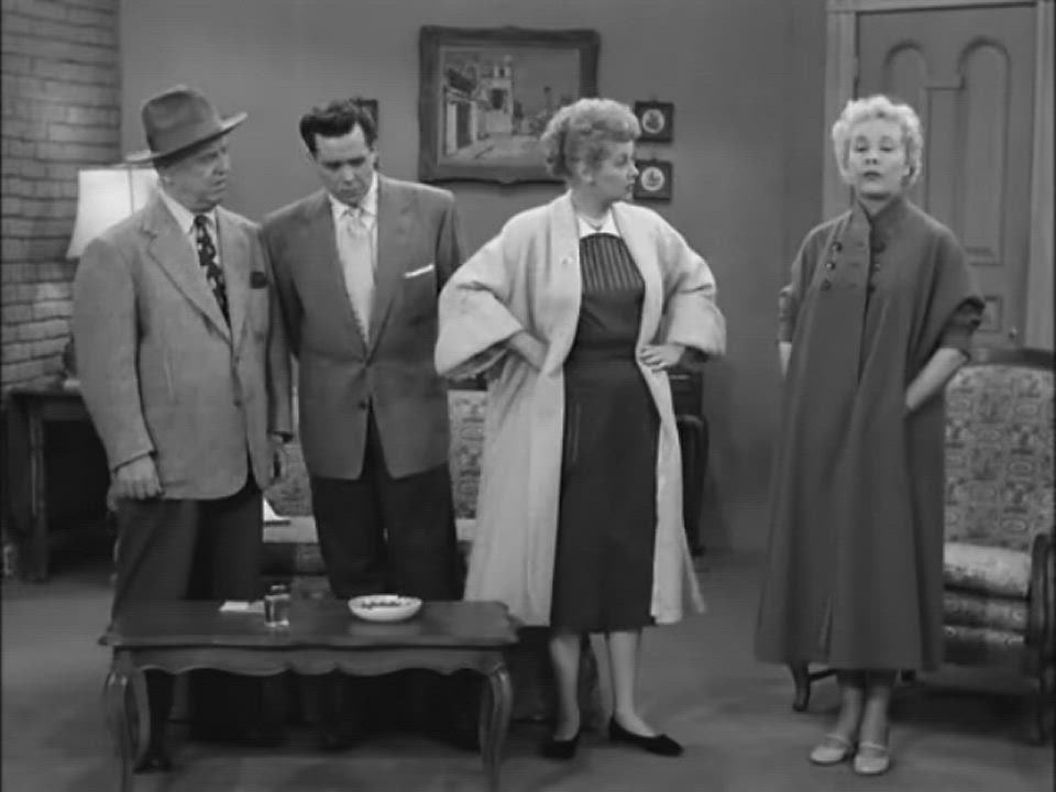 I Love Lucy S01E33