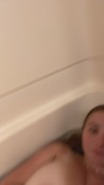 Amateur Bath White Girl clip