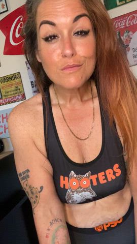 amateur big tits boobs hooters long hair milf saggy tits tease clip