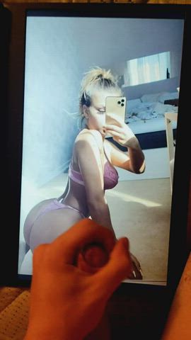 Cumtribute for a nice fat ass