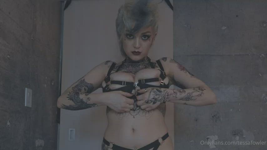 Goth Huge Tits Lingerie Teasing clip