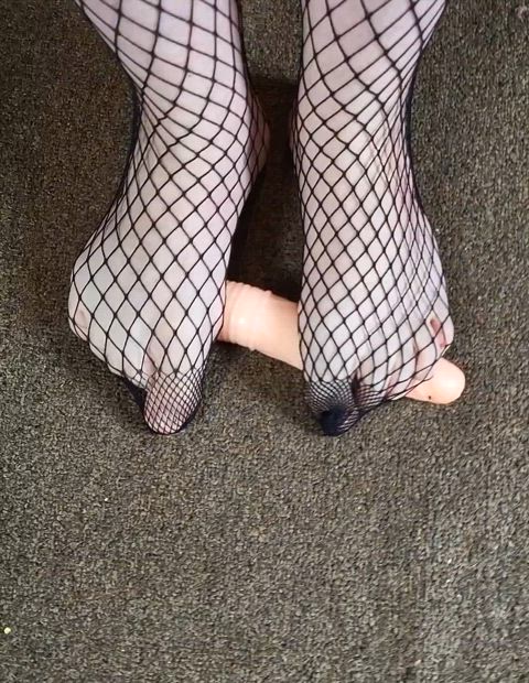 bbw feet feet fetish femboy fishnet foot foot fetish footjob dildos femboys goth-girls