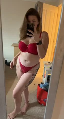 I love this red set