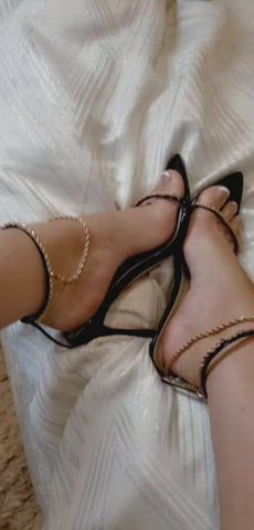 goddess feet