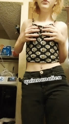 19 years old abs amateur babe belly button fansly jeans loyalfans natural tits onlyfans